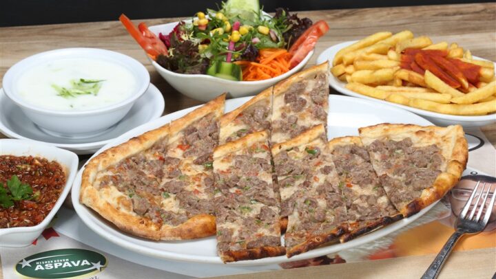 Kuşbaşılı Pide